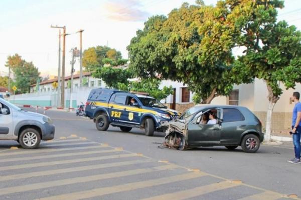 Equipe do Corpo de Bombeiros de Oeiras realiza demonstração de resgate em Ipiranga do Piauí.(Imagem:Divulgação)