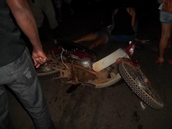 Acidente de moto deixa uma mulher morta e outra ferida em Oeiras.(Imagem:Portalintegra&ccedil;&atilde;o)