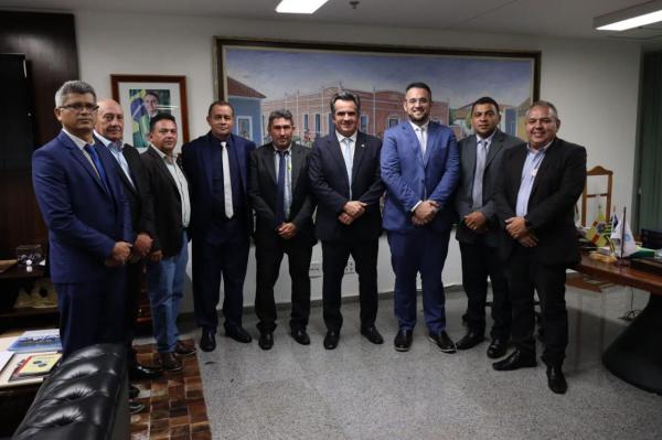 Ciro Nogueira estende agenda até o anoitecer e atende todos os prefeitos em Brasília(Imagem:Ascom)