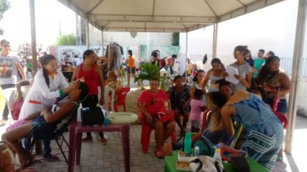 Associa&ccedil;&atilde;o de Moradores do bairro Caixa D&aacute;gua promove a&ccedil;&atilde;o social pelo Dia das M&atilde;es.(Imagem:FlorianoNews)