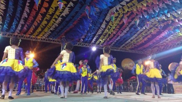 P&uacute;blico prestigia realiza&ccedil;&atilde;o do Nono Festival Nordestino de Cultura Junina Nacional de Floriano.(Imagem:SECOM)