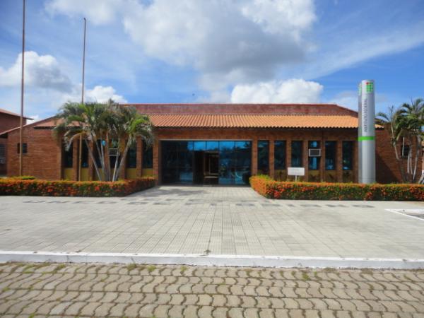 IFPI Campus Floriano seleciona monitores