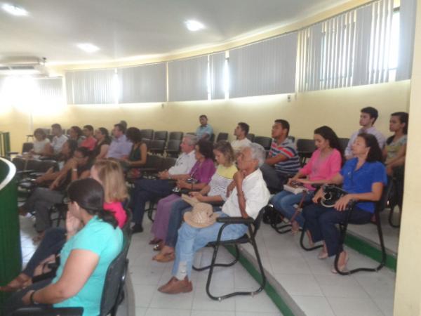 Realizada audi&ecirc;ncia para implanta&ccedil;&atilde;o do Curso de Medicina em Floriano.(Imagem:FlorianoNews)