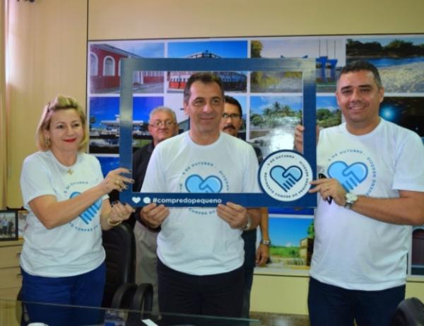 Gilberto J&uacute;nior apoia ?Movimento Compre do Pequeno Neg&oacute;cio?.(Imagem:Waldemir Miranda)