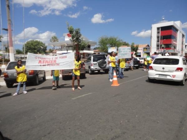 Blitz para conscientização do trânsito em Floriano
