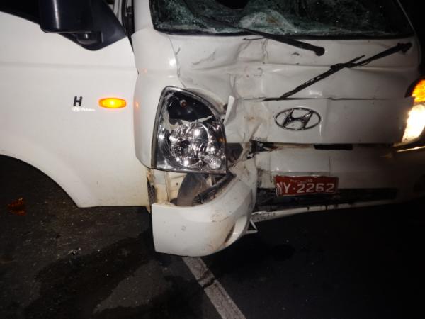 Acidente envolvendo motocicleta e caminhonete deixa uma v&iacute;tima fatal e dois feridos em Floriano(Imagem:FlorianoNews)
