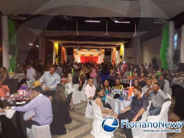 Escola Pequeno Príncipe realiza formatura de alunos do 1º ano.(Imagem:FlorianoNews)
