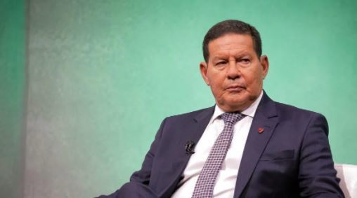 Sem Bolsonaro, PP convida Mourão a se filiar ao partido