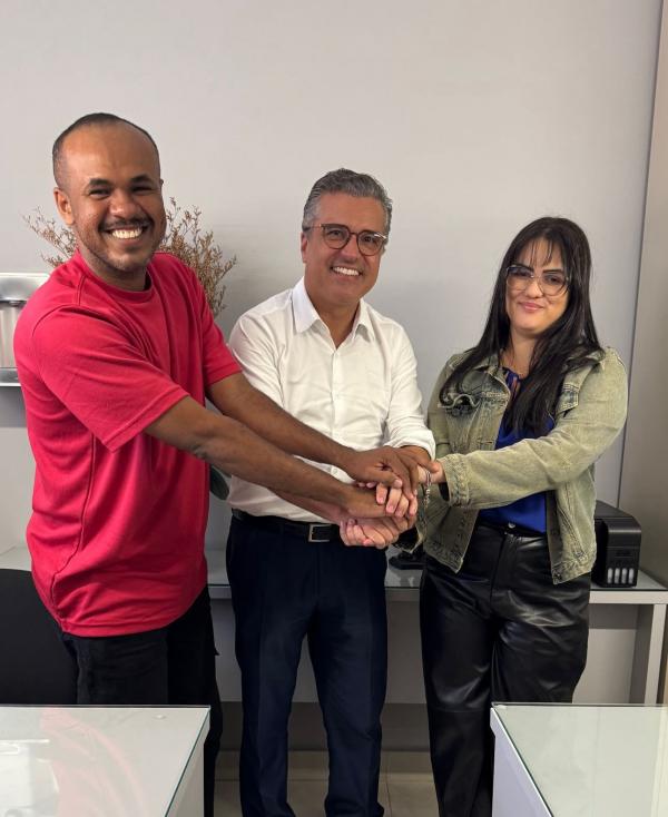  Grupo pol&iacute;tico do Deputado Dr. Vinicius (PT) ganha refor&ccedil;o com ades&atilde;o de Jo&atilde;o Lucas em Floriano(Imagem:Ascom)