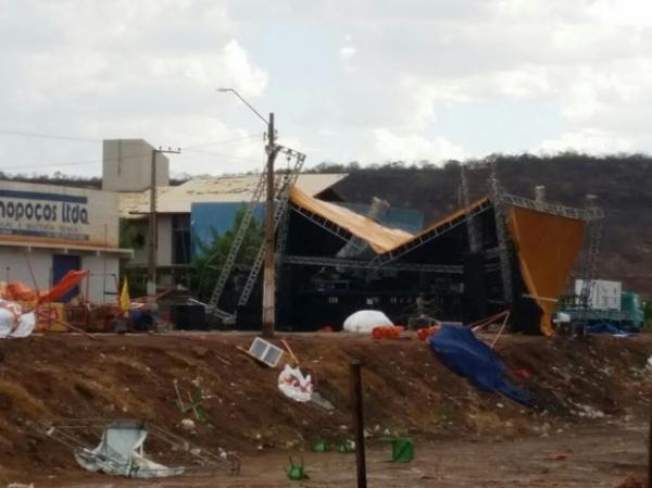 Temporal deixa rastro de destruição na cidade de Picos, Sul do Piauí