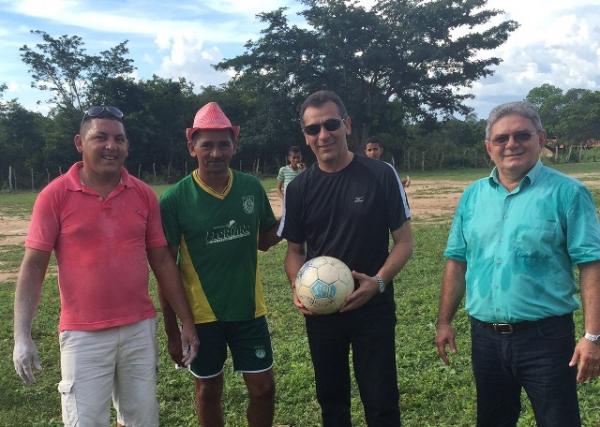 Prefeito Gilberto J&uacute;nior visita comunidades rurais.(Imagem:Secom)