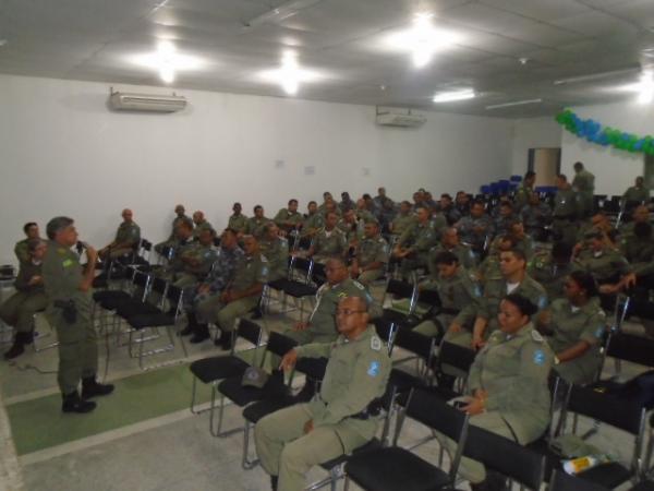 Polícia Militar de Floriano apresenta Operação Advento
