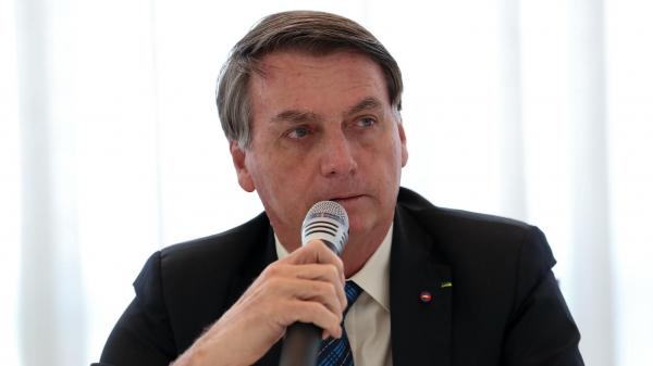 Bolsonaro diz que Auxílio Emergencial "vai ser até dezembro, só não sei o valor"