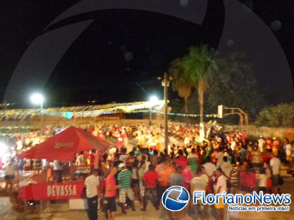 Col&eacute;gio Estadual realizou animada Festa Junina em Floriano.(Imagem:FlorianoNews)