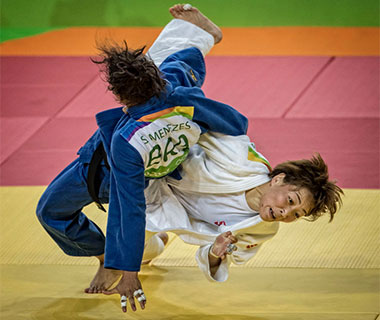 Sarah Menezes luta na China e pode rever algoz da Rio 2016