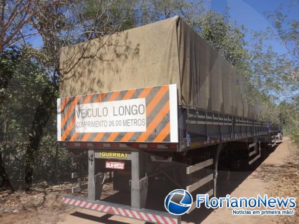 Ladr&otilde;es abordam caminhoneiro e subtraem pneus do ve&iacute;culo em Floriano.(Imagem:FlorianoNews)