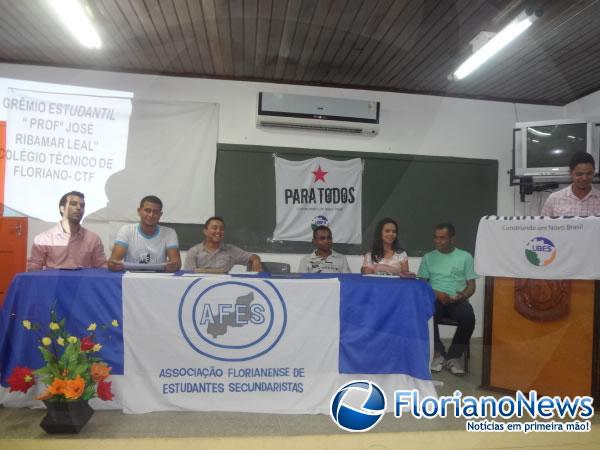 AFES realizou cerim&ocirc;nia de posse dos Gr&ecirc;mios Estudantis de Floriano.(Imagem:FlorianoNews)