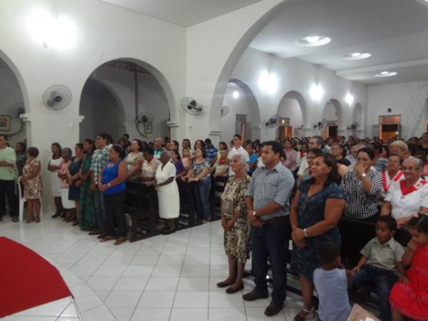 Missa marca posse do novo p&aacute;roco da Par&oacute;quia Santo Ant&ocirc;nio, em Bar&atilde;o de Graja&uacute;.(Imagem:FlorianoNews)