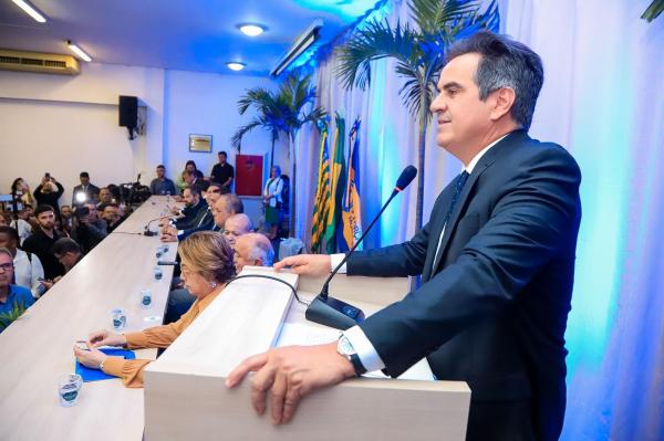 Senador Ciro Nogueira realiza um dia inteiro de reuni&otilde;es e atende prefeitos, vereadores e lideran&ccedil;as de todo o Piau&iacute;  (Imagem:Suyane Mesquita / ASCOM)
