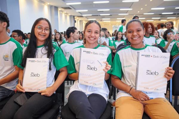 Primeira Revisão Pré-Enem Seduc + Pré-Saeb 2025 em Teresina reúne mais de 1.200 estudantes nesta quarta (30)(Imagem:Divulgação)