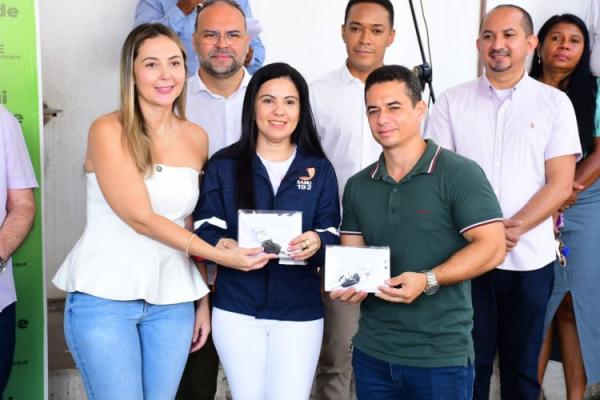 Saúde de Floriano comemora 19 anos do SAMU com entrega de duas novas ambulâncias(Imagem:Secom)