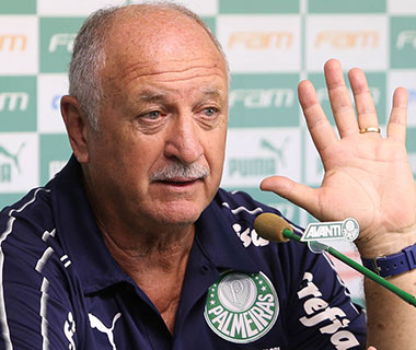 Felipão tem propostas da Colômbia e faz campanha para Dudu ficar