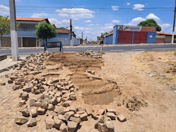 Prefeitura de Floriano realiza operação Tapa-Buracos em mais de 30 vias públicas no mês de outubro(Imagem:Secom)