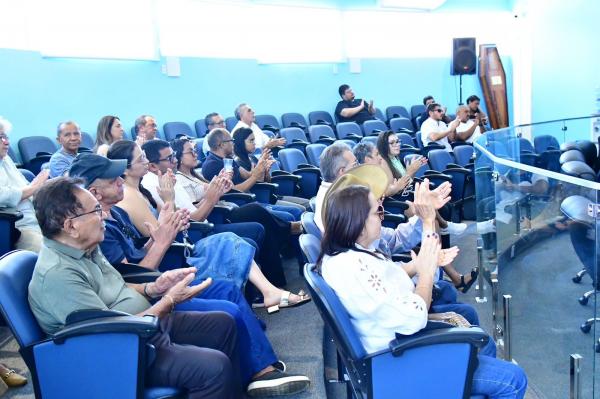 Último adeus ao ex-vereador Gilberto Guerra reúne familiares, amigos e autoridades em Floriano(Imagem:CMF)