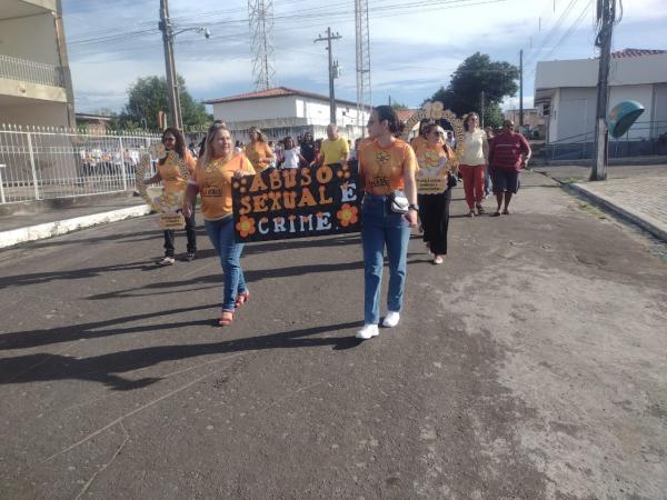 Prefeitura de Barão de Grajaú promove Caminhada do Maio Laranja em combate ao abuso infantil.(Imagem:FlorianoNews)