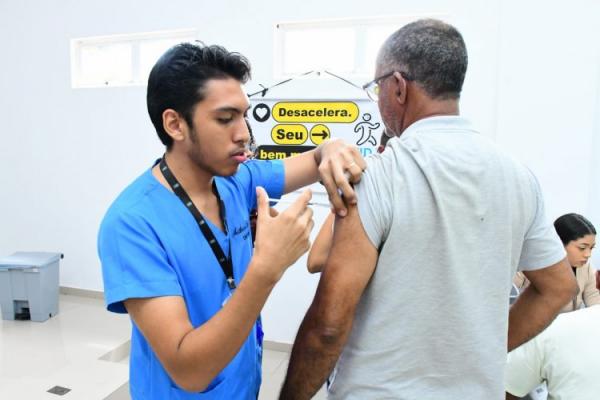 Prefeitura de Floriano participa de ação de saúde para motoristas em parceria com a PRF(Imagem:Secom)