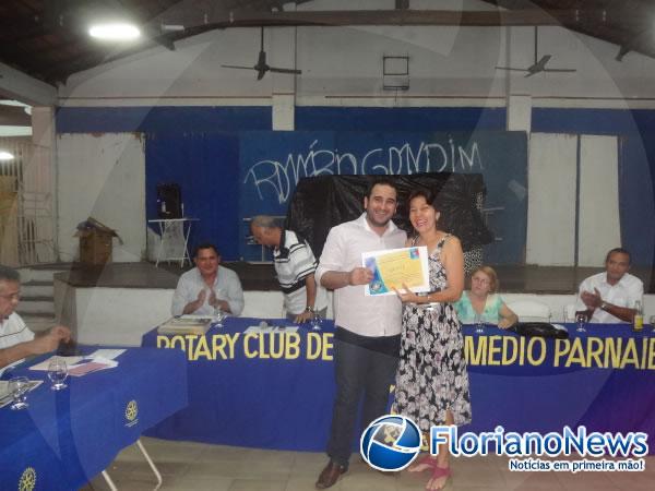 Rotary Club de Floriano confere t&iacute;tulo de associado honor&aacute;rio &agrave; florianenses.(Imagem:FlorianoNews)