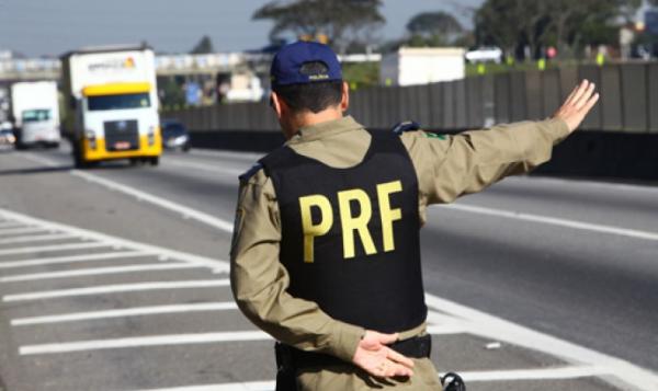 Opera&ccedil;&atilde;o Finados 2015.(Imagem:PRF)
