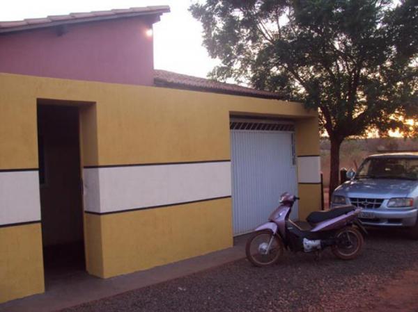 Quatro pessoas da mesma fam&iacute;lia s&atilde;o mantidas ref&eacute;ns em casa.(Imagem:Grande Picos)