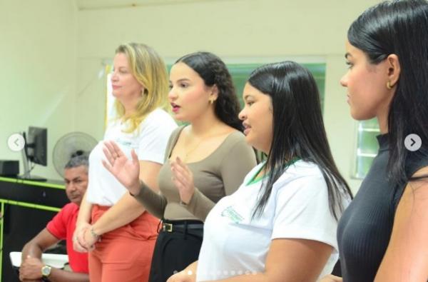 Gest&atilde;o municipal de Bar&atilde;o de Graja&uacute; fortalece di&aacute;logo com agricultores em reuni&atilde;o estrat&eacute;gica(Imagem:Reprodu&ccedil;&atilde;o/Instagram)
