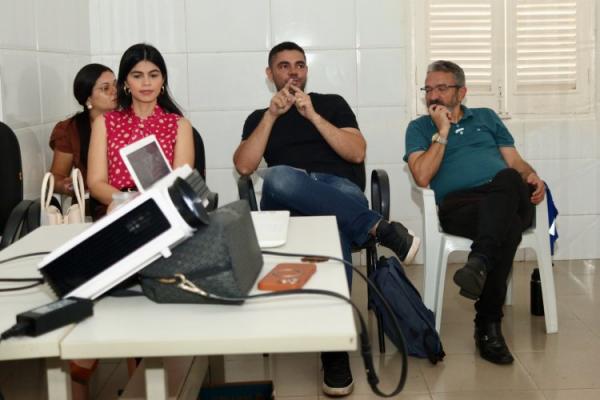 Secretaria de Sa&uacute;de promove palestra do Julho Laranja e refor&ccedil;a preven&ccedil;&atilde;o ortod&ocirc;ntica infantil em Floriano.(Imagem:Secom)