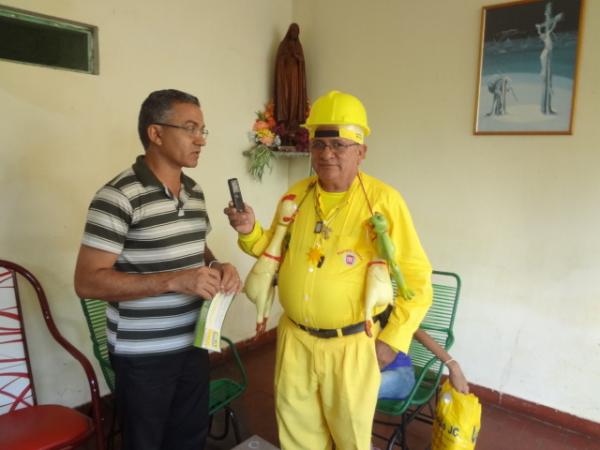 ?Gra&ccedil;as a Deus me sinto chamado da parte de Deus para miss&atilde;o e me sinto contente?, disse o Frei.(Imagem:FlorianoNews)