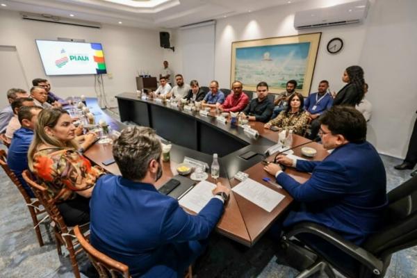 Reuni&atilde;o com lideran&ccedil;as de Pio IX e Amarante.(Imagem:Jorge Henrique Bastos)