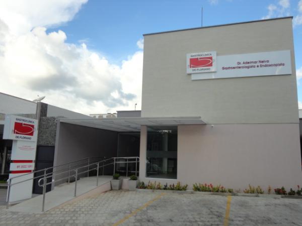 Gastroclínica de Floriano novas instalações para melhor atender