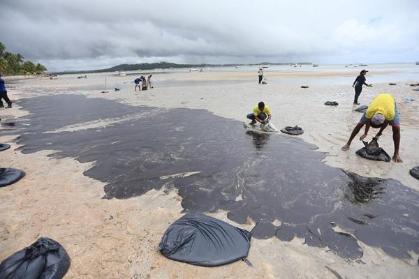 Óleo retirado das praias do Piauí vira combustível alternativo em fábrica de cimento
