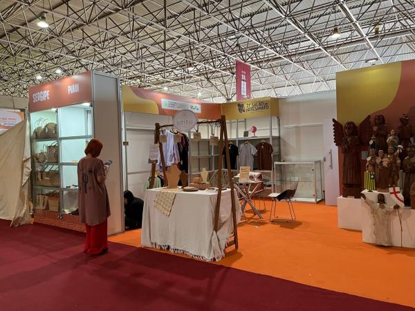 Sudarpi leva trabalhos de seis artes&atilde;os piauienses para o 21&ordm; Sal&atilde;o do Artesanato ? Ra&iacute;zes Brasileiras(Imagem: Ascom Sudarpi)