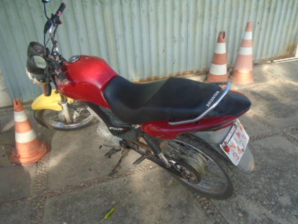 Polícia Militar recupera motocicletas roubadas em Floriano