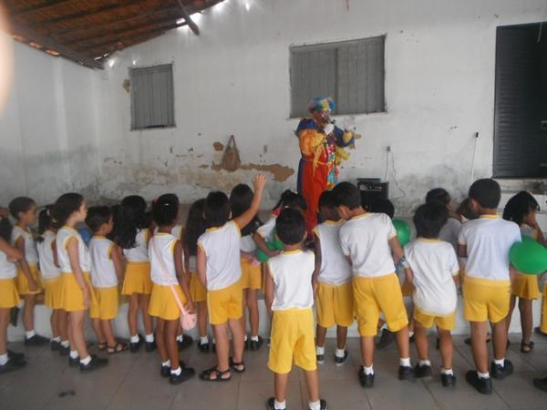 Escola Mega de Floriano realizou manhã recreativa em comemoração ao Dia da Criança.(Imagem:FlorianoNews)
