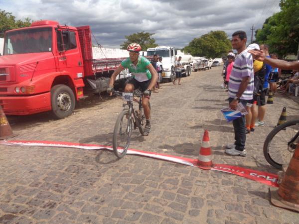 Atletas participaram da Final do 1&ordm; Campeonato Florianense de MTB.(Imagem:FlorianoNews)