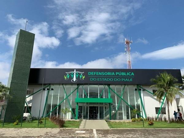 Governador institui 19 de maio como Dia da Defensoria no calendário de eventos do Piauí