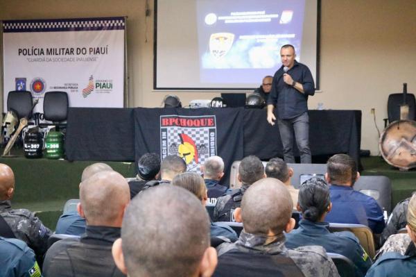 PM inicia novo Curso de Opera&ccedil;&otilde;es de Choque com 54 policiais e refor&ccedil;a integra&ccedil;&atilde;o entre for&ccedil;as de seguran&ccedil;a no Piau&iacute;.(Imagem:Mateus Ara&uacute;jo)