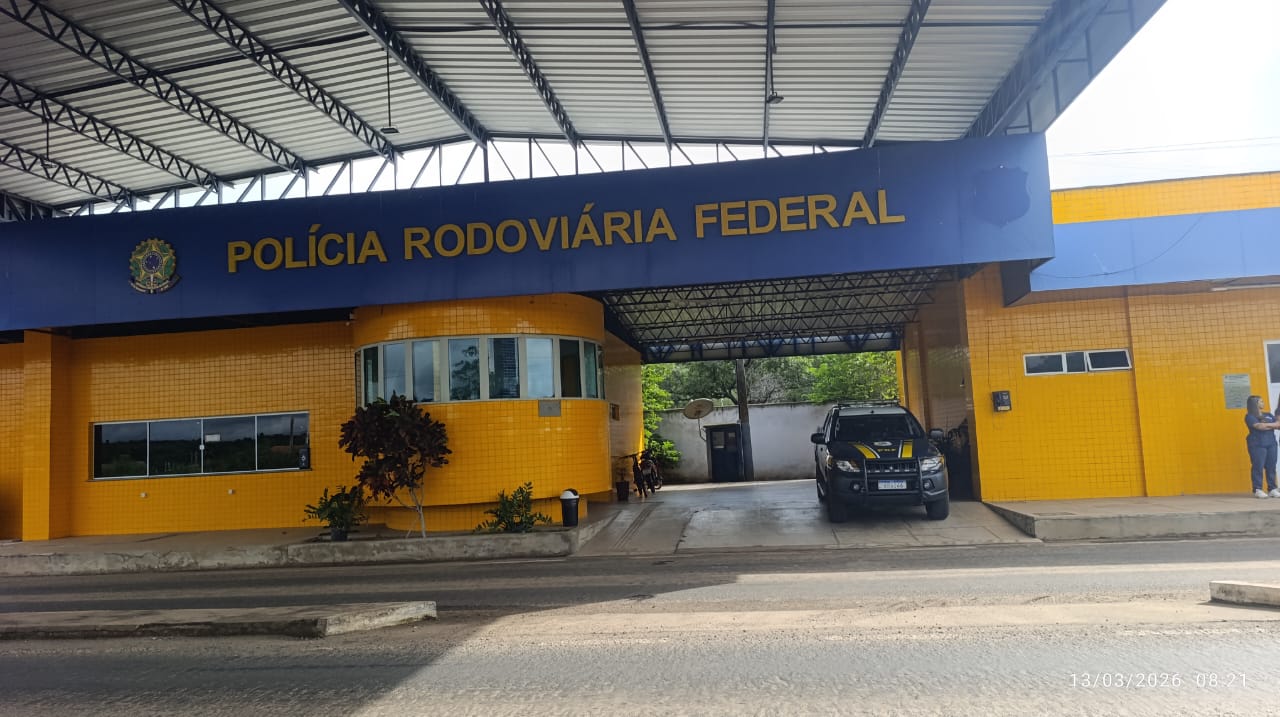 Quatro pessoas são conduzidas após PRF apreender R$ 67 mil em dinheiro na BR-343, em Floriano