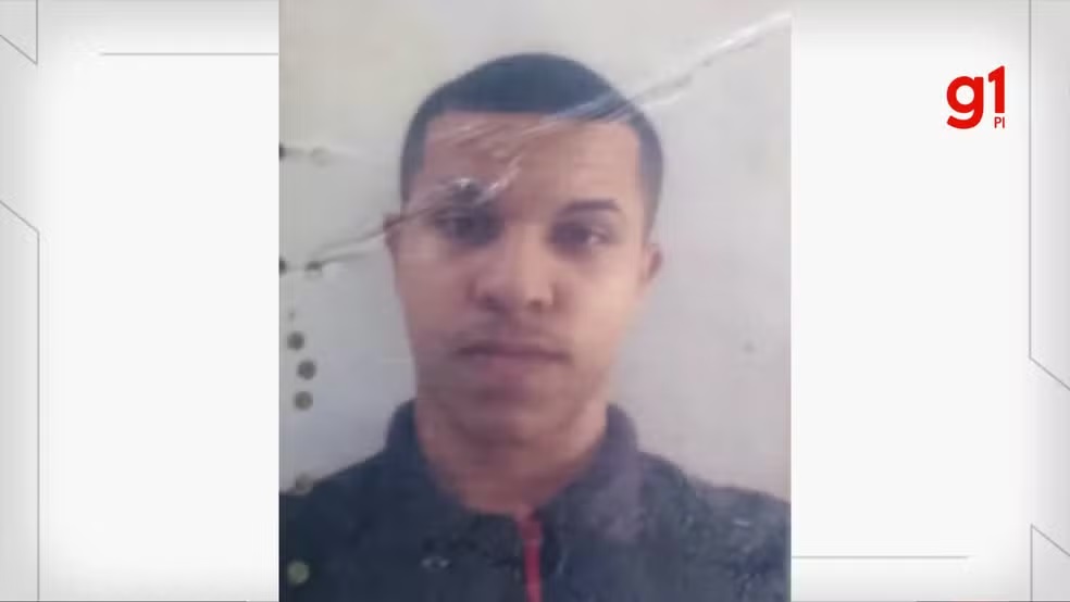 Jovem é baleado, tenta fugir e morre dentro de comércio em Teresina
