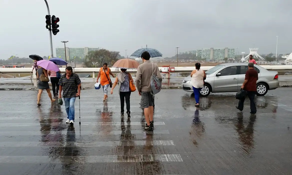 Chuvas persistem em praticamente todas regiões do país
