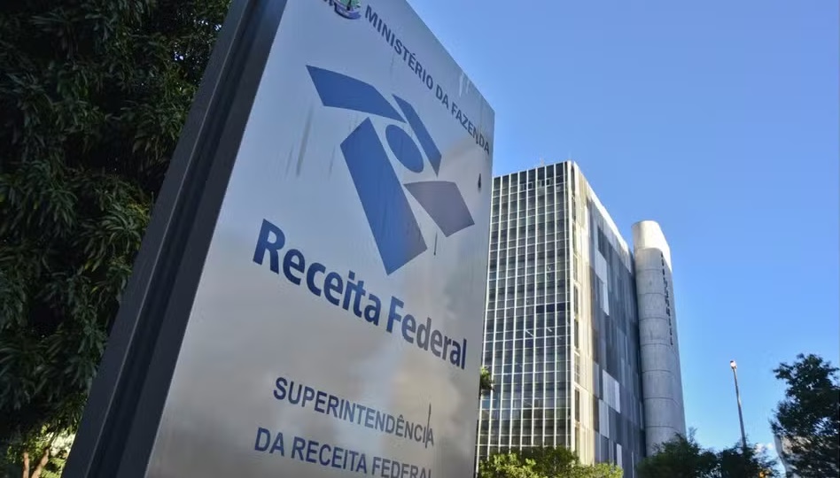 Receita Federal envia mais de 3,6 mil cartas a contribuintes com declaração retida na malha fina no PI
