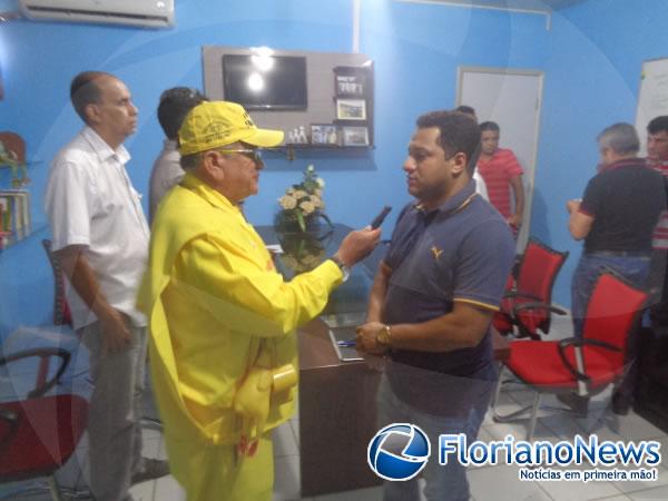 A Prefeitura de Bar&atilde;o de Graja&uacute; e CAEMA realizam reuni&atilde;o para resolver o problema da &aacute;gua.(Imagem:FlorianoNews)